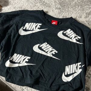 Nike t shirt crop top